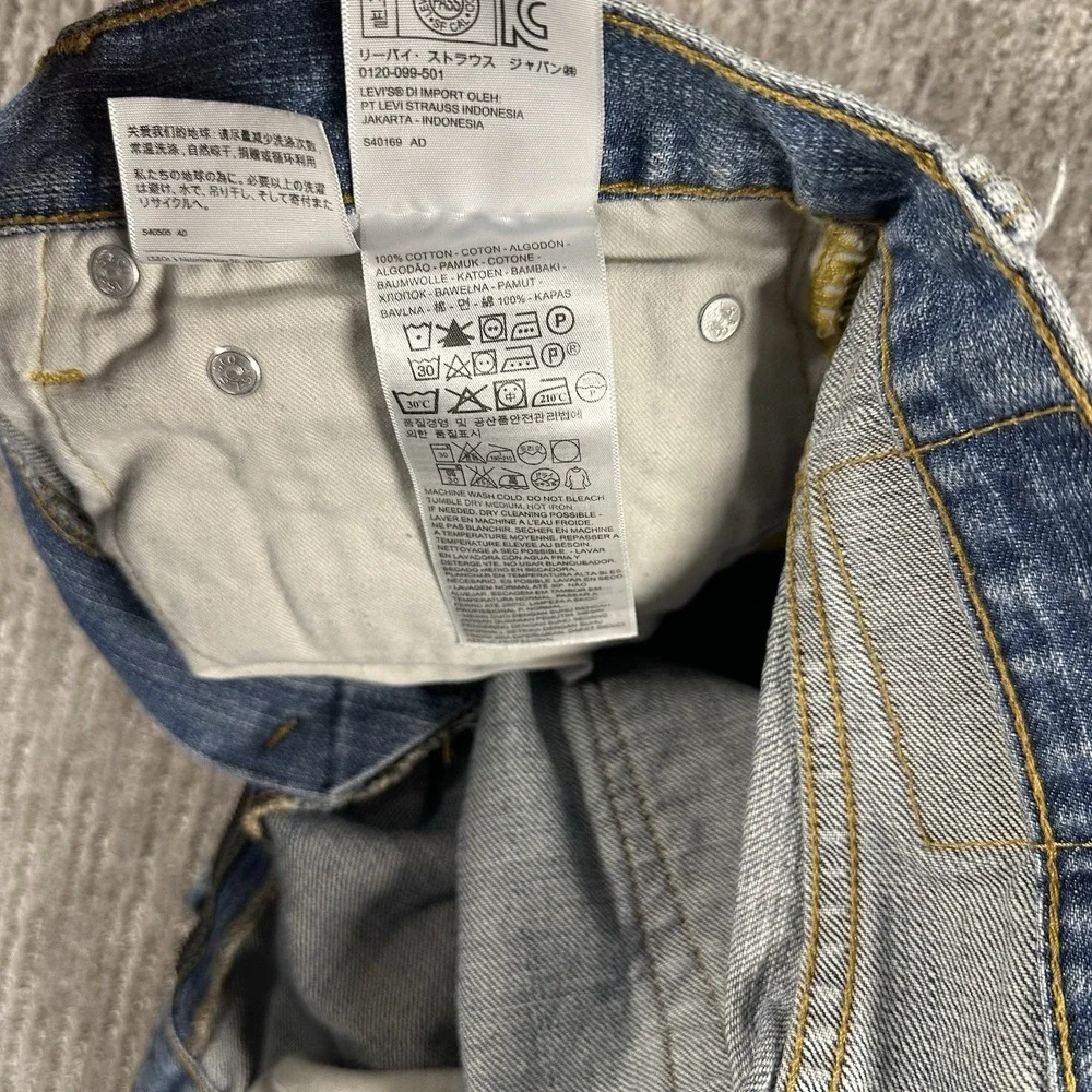 Levis wash are